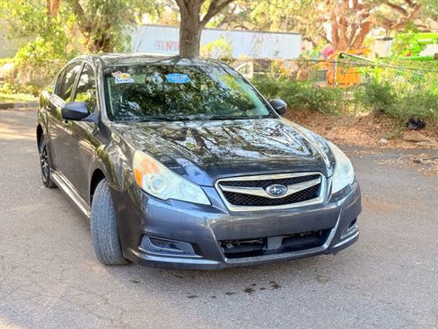 Used 2011 Subaru Legacy 2.5i image 3