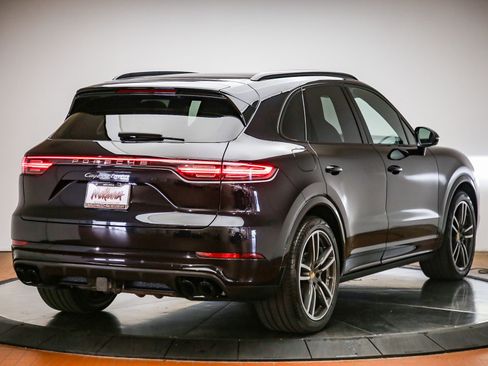 Certified 2020 Porsche Cayenne Turbo AWD/4WD image 7