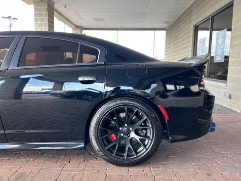 Used 2018 Dodge Charger R/T Scat Pack RWD image 6
