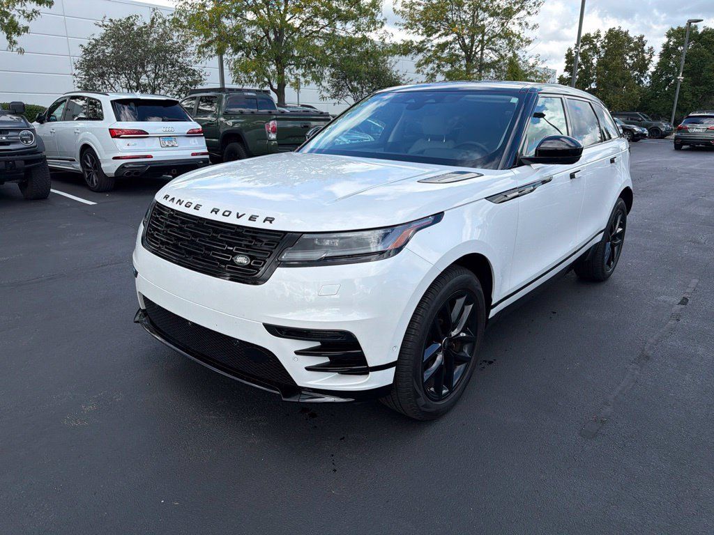 Used 2025 Land Rover Range Rover Velar Dynamic SE AWD/4WD image 1