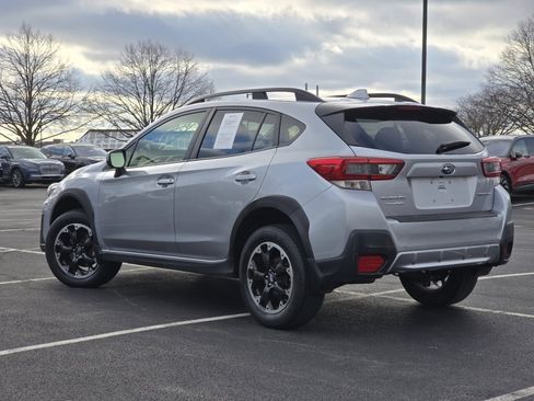 Used 2022 Subaru Crosstrek 2.0i Premium w/ Moonroof Package image 14