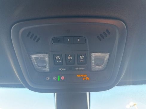 Certified 2023 Chevrolet Traverse Premier w/ LPO, Floor Liner Package image 33