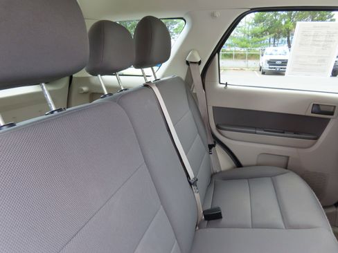 Used 2010 Ford Escape XLT FWD image 24