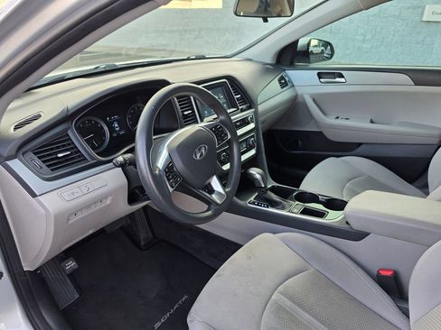 Used 2018 Hyundai Sonata SE FWD image 12