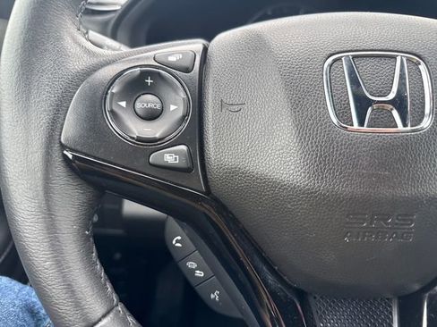 Used 2021 Honda HR-V Sport image 24