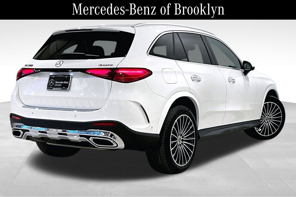 Used 2023 Mercedes-Benz GLC 300 4MATIC image 12