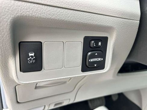 Used 2013 Toyota Corolla LE Special Edition image 23