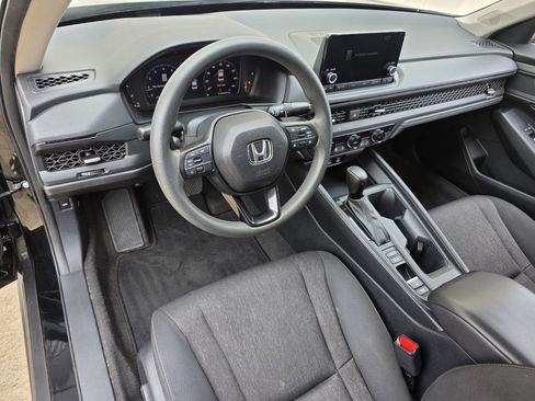 Used 2023 Honda Accord EX image 12