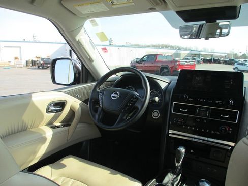 Used 2022 Nissan Armada Platinum w/ Captain's Chairs Package image 28