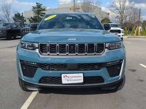 New 2026 Jeep Grand Cherokee L Limited w/ Luxury Tech Group II image 9