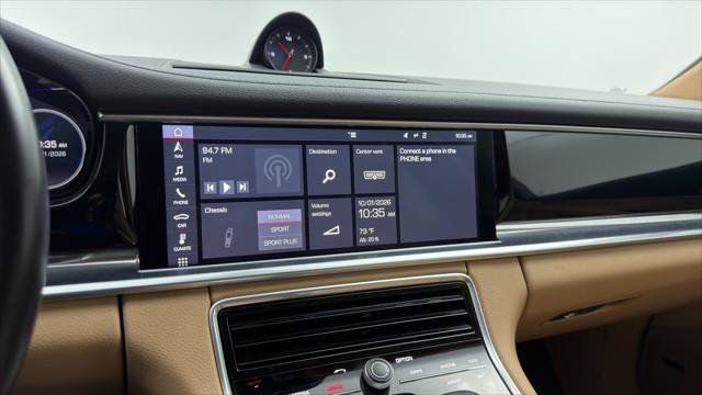 Used 2019 Porsche Panamera 4 AWD/4WD image 28