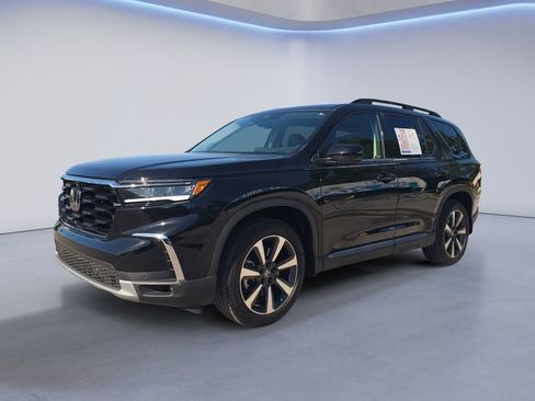 Used 2024 Honda Pilot Elite image 1