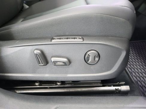 Used 2021 Volkswagen ID.4 Pro S image 22