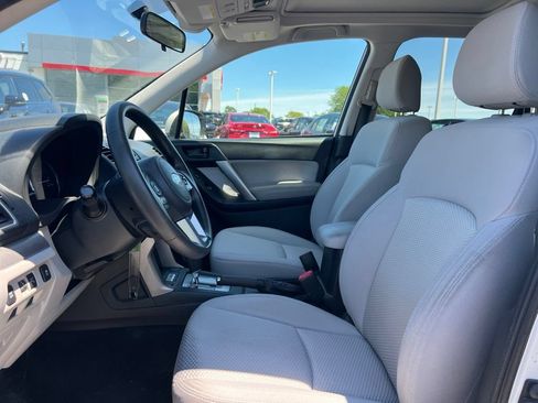 Used 2018 Subaru Forester 2.5i Premium AWD/4WD image 2