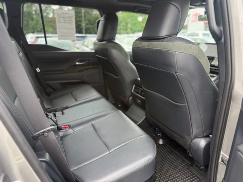 Used 2024 Lexus GX 550 AWD/4WD image 20