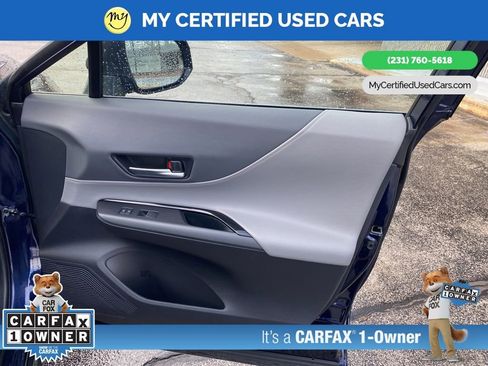 Used 2024 Toyota Venza LE AWD/4WD image 33