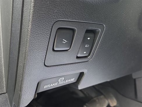 Used 2021 Ford F250 Lariat w/ Lariat Ultimate Package image 32