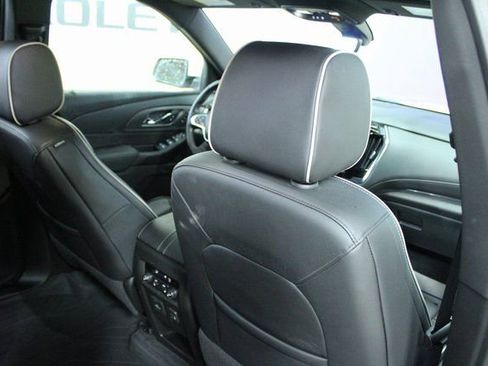 Used 2023 Chevrolet Traverse Premier AWD/4WD image 13