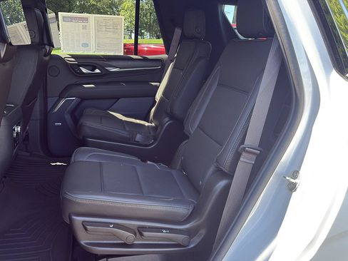 Used 2022 GMC Yukon Denali w/ Denali Ultimate Package AWD/4WD image 10