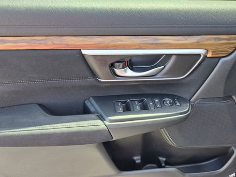 Used 2018 Honda CR-V EX image 19