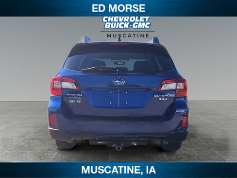 Used 2016 Subaru Outback 3.6R Limited AWD/4WD image 4