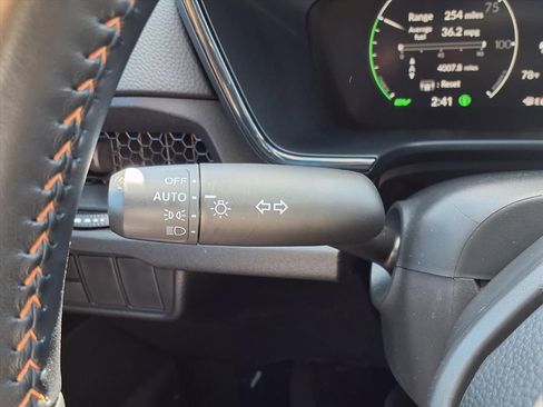 Used 2025 Honda CR-V Sport image 18