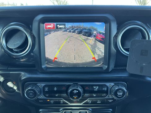 Used 2023 Jeep Wrangler Unlimited Rubicon 392 w/ Xtreme Recon 35" Tire Package image 18