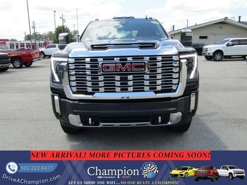 Certified 2025 GMC Sierra 2500 Denali w/ Denali Reserve Package AWD/4WD image 2