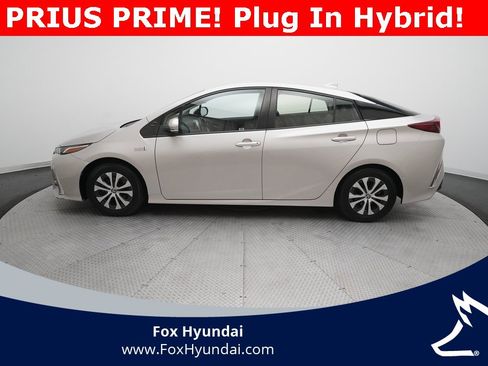 Used 2021 Toyota Prius Prime Limited w/ Carpet Mat Package (TMS) image 23