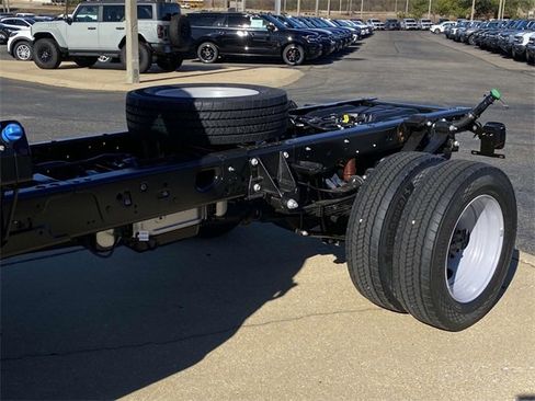 New 2025 Ford F550 4x4 Crew Cab Super Duty image 7