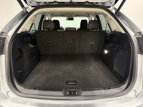 Used 2022 Ford Edge Titanium w/ Equipment Group 301A AWD/4WD image 35