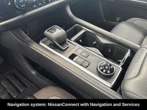 Used 2025 Nissan Pathfinder SL AWD/4WD image 4
