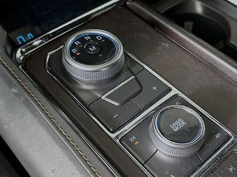 Used 2022 Ford Expedition Max Platinum AWD/4WD image 17