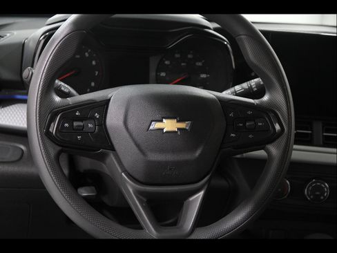 Used 2024 Chevrolet Trax LS w/ Driver Confidence Package image 7