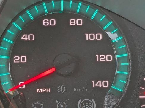 Used 2014 Chevrolet Traverse LTZ image 16