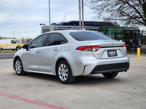 Used 2024 Toyota Corolla LE image 6
