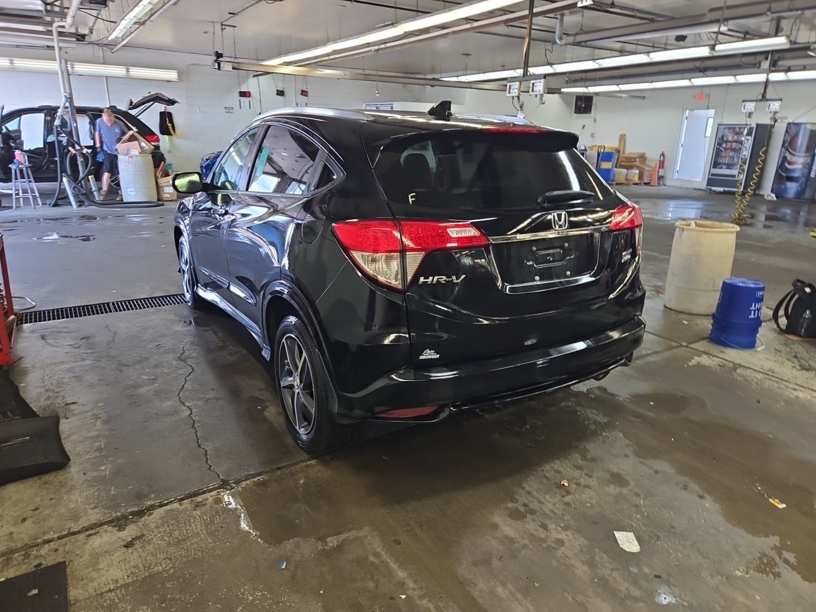Used 2020 Honda HR-V Touring image 8