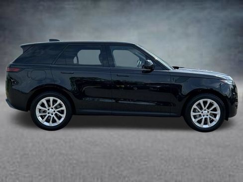 Used 2025 Land Rover Range Rover Sport SE AWD/4WD image 6