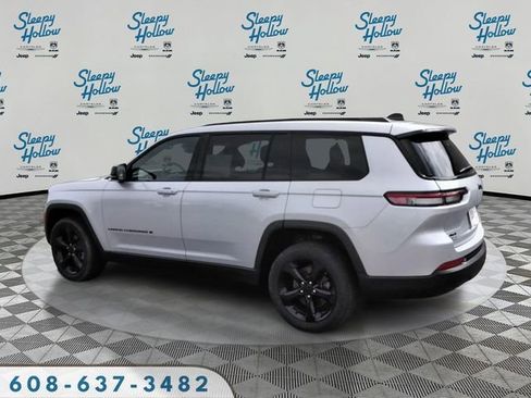 Used 2024 Jeep Grand Cherokee L Limited w/ Black Appearance Package image 7