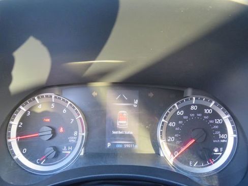 Certified 2022 Toyota Highlander LE image 40