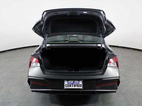 Certified 2024 Hyundai Elantra SEL FWD image 15