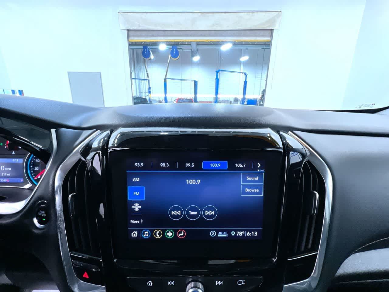 Used 2021 Chevrolet Traverse LT w/ LPO, Cargo Package AWD/4WD image 27