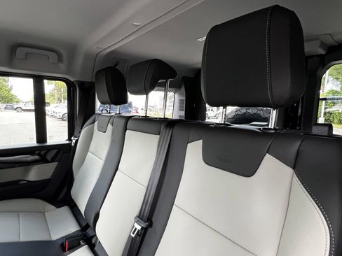 New 2025 INEOS Grenadier Fieldmaster Edition image 26