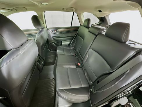 Used 2018 Subaru Outback 2.5i Limited image 29