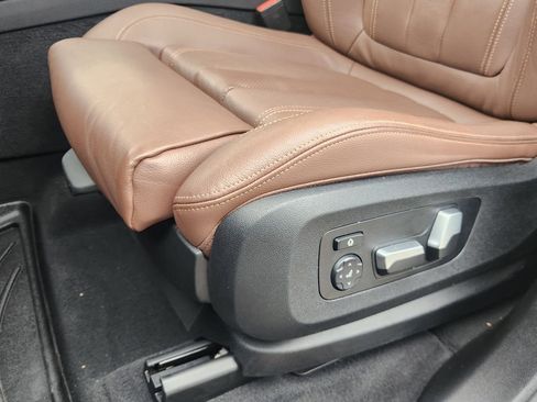 Used 2020 BMW X5 xDrive40i w/ M Sport Package AWD/4WD image 16