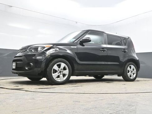 Used 2019 Kia Soul image 32