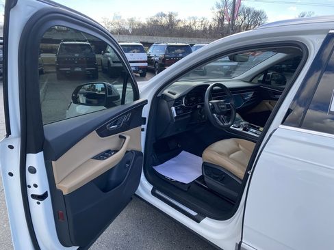 Used 2021 Audi Q7 2.0T Premium w/ Convenience Package image 10