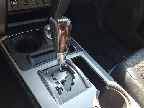 Used 2018 Toyota 4Runner Limited image 11