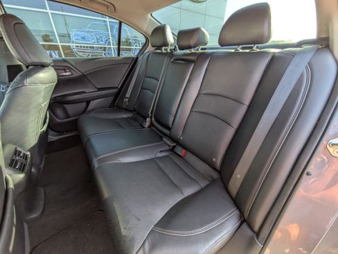 Used 2015 Honda Accord EX-L image 13