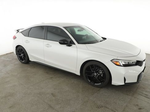 Used 2025 Honda Civic Sport image 10